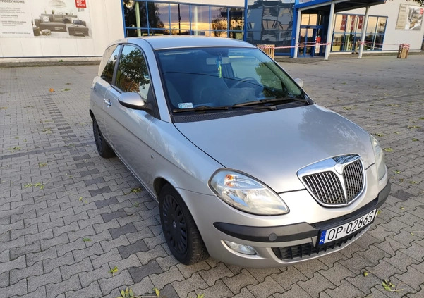 Lancia Ypsilon cena 9500 przebieg: 177100, rok produkcji 2004 z Opole małe 137